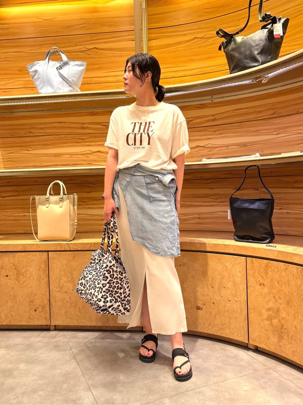 GALLARDAGALANTEの【GOOD ROCK SPEED】THE CITY ロゴTee/別注を使ったコーディネートを紹介します。｜Rakuten Fashion(楽天ファッション／旧楽天ブランドアベニュー)7332808