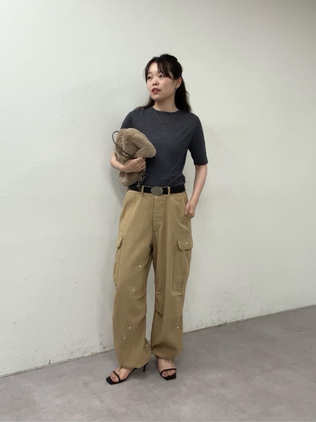 GALLARDAGALANTEのGニットTeeを使ったコーディネートを紹介します。｜Rakuten Fashion(楽天ファッション／旧楽天ブランドアベニュー)7332907
