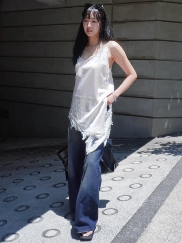 moussyのDIRT EFFECTED WIDE STRAIGHT デニムパンツを使った