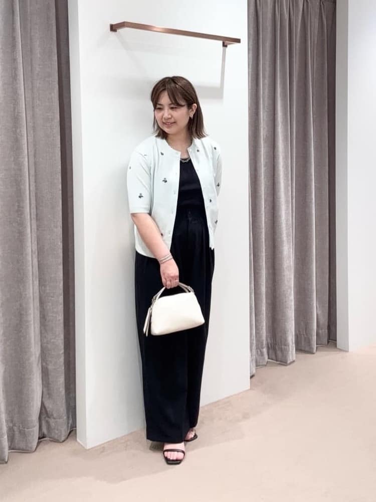 UNITED ARROWS | フラワー エンブロイダリー ショートスリーブ