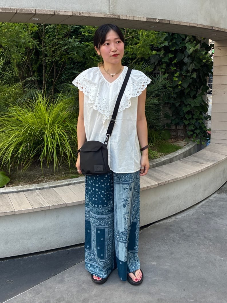 FREAK’S STOREのラッフル ノースリーブブラウスを使ったコーディネートを紹介します。｜Rakuten Fashion(楽天ファッション／旧楽天ブランドアベニュー)7334765