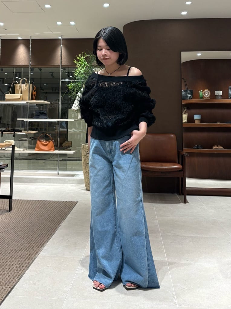 GALLARDAGALANTEの【前後2WAY】フラワーシアーカーディガンを使ったコーディネートを紹介します。｜Rakuten Fashion(楽天ファッション／旧楽天ブランドアベニュー)7335272