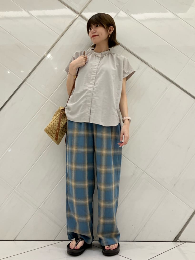 FREAK’S STOREの別注 ナイロンタッサー フレンチスリーブシャツを使ったコーディネートを紹介します。｜Rakuten Fashion(楽天ファッション／旧楽天ブランドアベニュー)7337001
