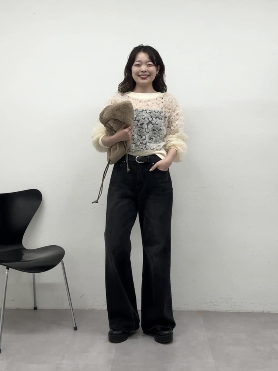 GALLARDAGALANTEの【前後2WAY】フラワーシアーカーディガンを使ったコーディネートを紹介します。｜Rakuten Fashion(楽天ファッション／旧楽天ブランドアベニュー)7337862