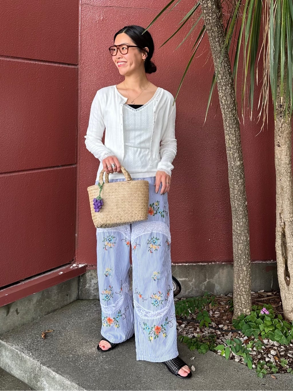 FREAK’S STOREのアイレット レース カーディガンを使ったコーディネートを紹介します。｜Rakuten Fashion(楽天ファッション／旧楽天ブランドアベニュー)7338285
