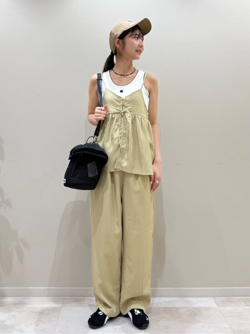 FREAK’S STOREの【接触冷感/吸水速乾/マシンウォッシャブル】 SUMMERCOOL リボン付き キャミソールセットアップを使ったコーディネートを紹介します。｜Rakuten Fashion(楽天ファッション／旧楽天ブランドアベニュー)7341900