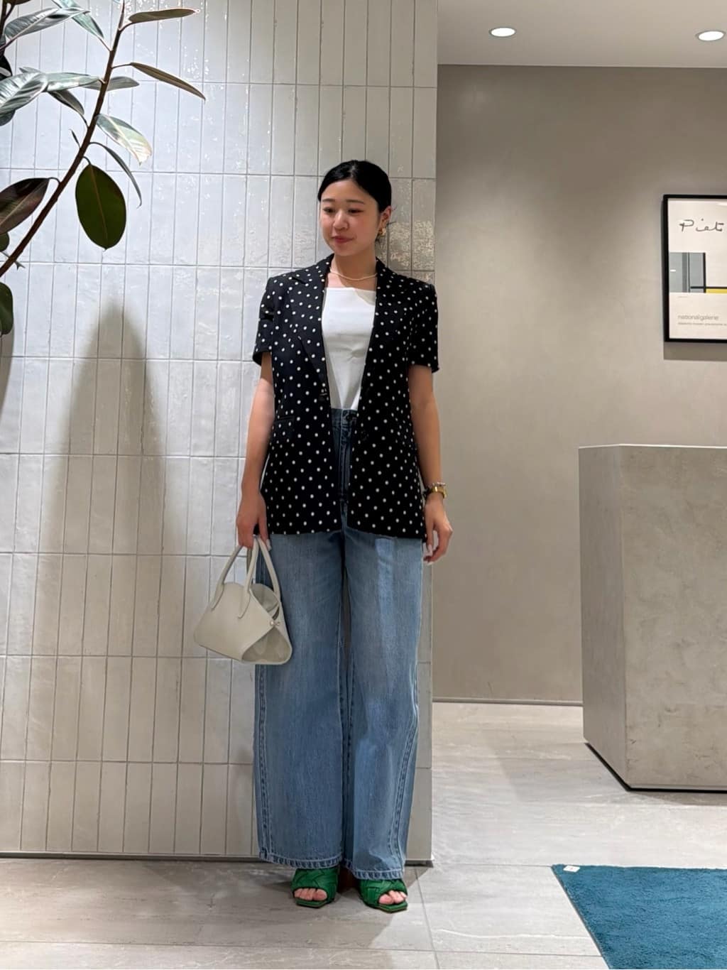 allurevilleの【LOULOU WILLOUGHBY】リネン混ドットハーフスリーブジャケットを使ったコーディネートを紹介します。｜Rakuten Fashion(楽天ファッション／旧楽天ブランドアベニュー)7342009