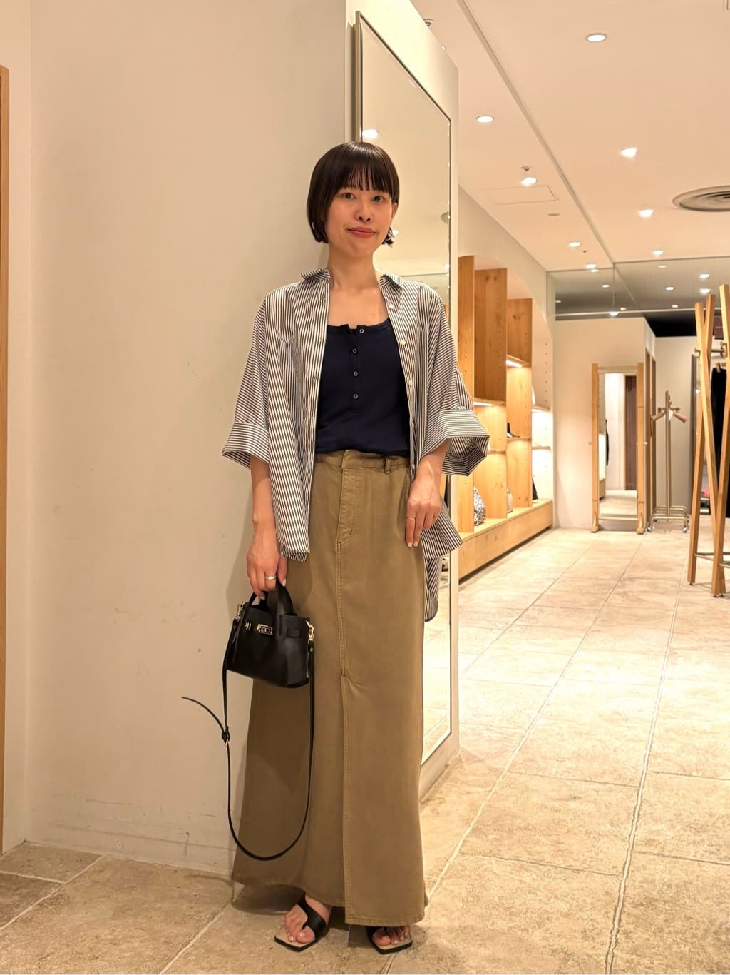 GALLARDAGALANTEのハーフスリーブシャツを使ったコーディネートを紹介します。｜Rakuten Fashion(楽天ファッション／旧楽天ブランドアベニュー)7341100