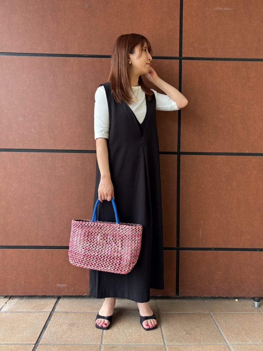 ear PAPILLONNERのベスト風ダブルVネックワンピース【SUM1 STYLE】を使ったコーディネートを紹介します。｜Rakuten Fashion(楽天ファッション／旧楽天ブランドアベニュー)7344167