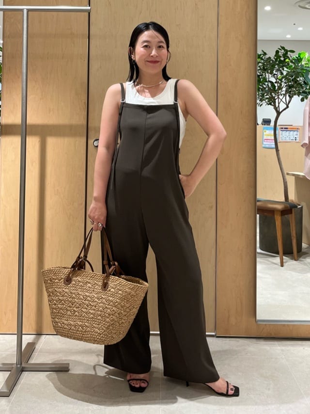 GALLARDAGALANTEの【2サイズ展開】ドライクロスサロペットを使ったコーディネートを紹介します。｜Rakuten Fashion(楽天ファッション／旧楽天ブランドアベニュー)7347284