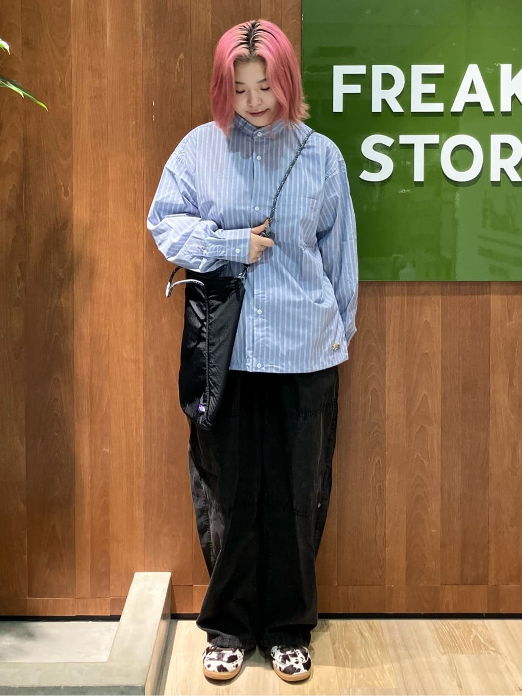 FREAK’S STOREのFREAK'S STORE for BEACH & FES タイプライター スピンドル バンドカラーシャツ 26AWを使ったコーディネートを紹介します。｜Rakuten Fashion(楽天ファッション／旧楽天ブランドアベニュー)7348755