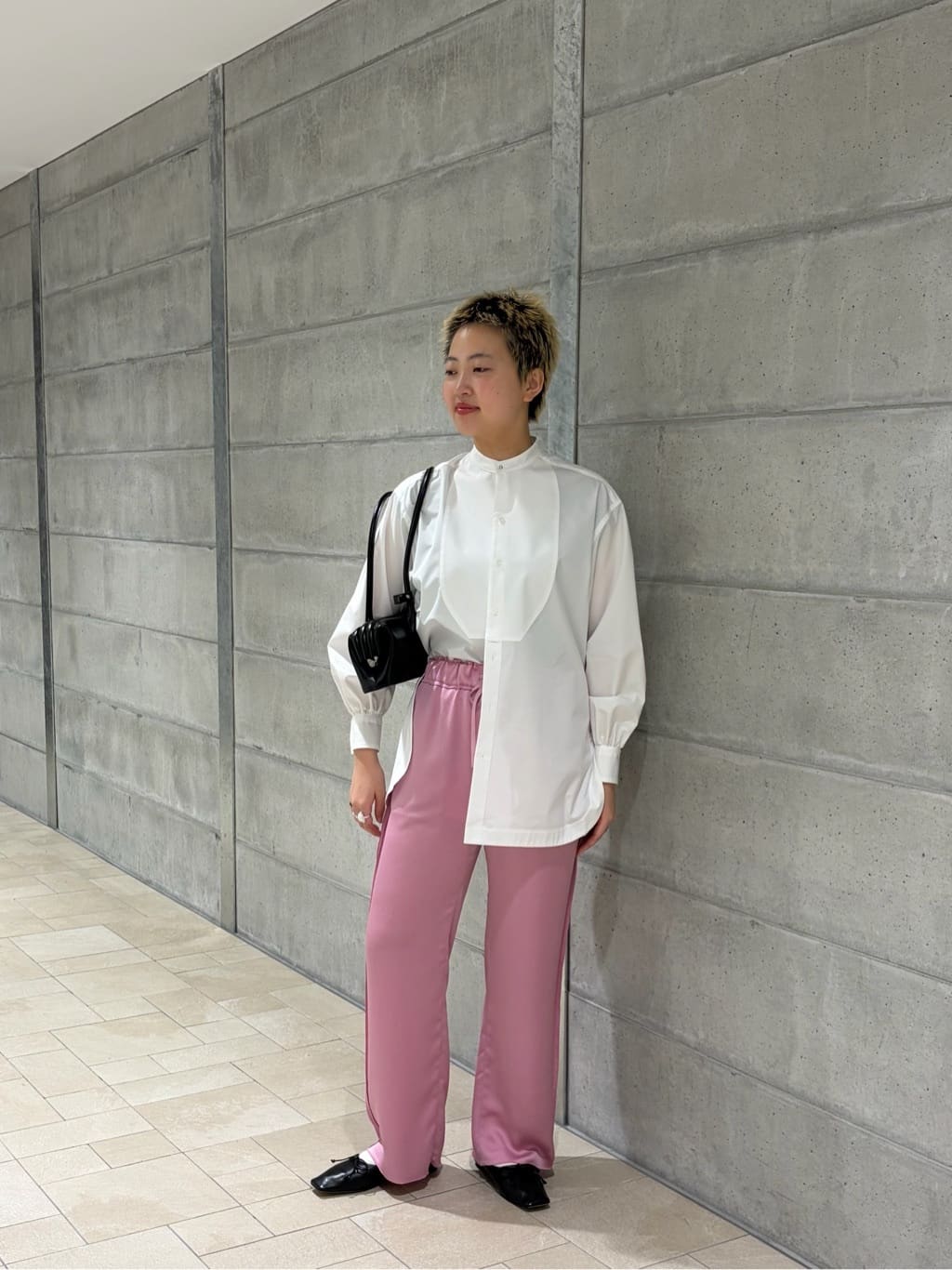 ポン♡ページ❗️マッドブラック天板付き UNITED ARROWS | <AEWEN MATOPH>サテンメローイージーパンツ