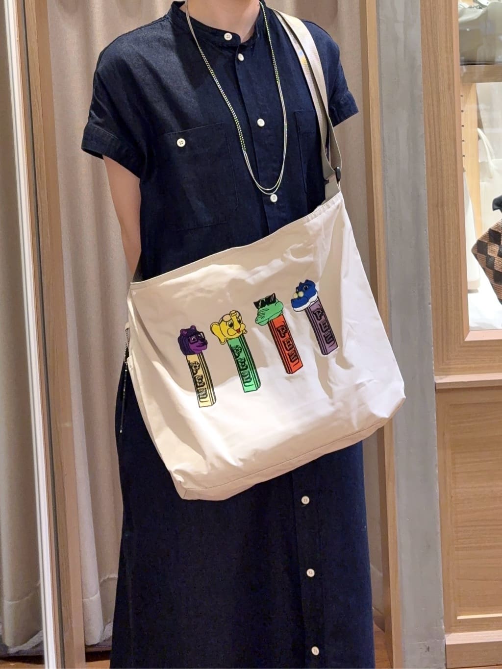 ear PAPILLONNERの【PEZ(ペッツ)×ear】クロスショルダーバッグを使ったコーディネートを紹介します。｜Rakuten Fashion(楽天ファッション／旧楽天ブランドアベニュー)7350645