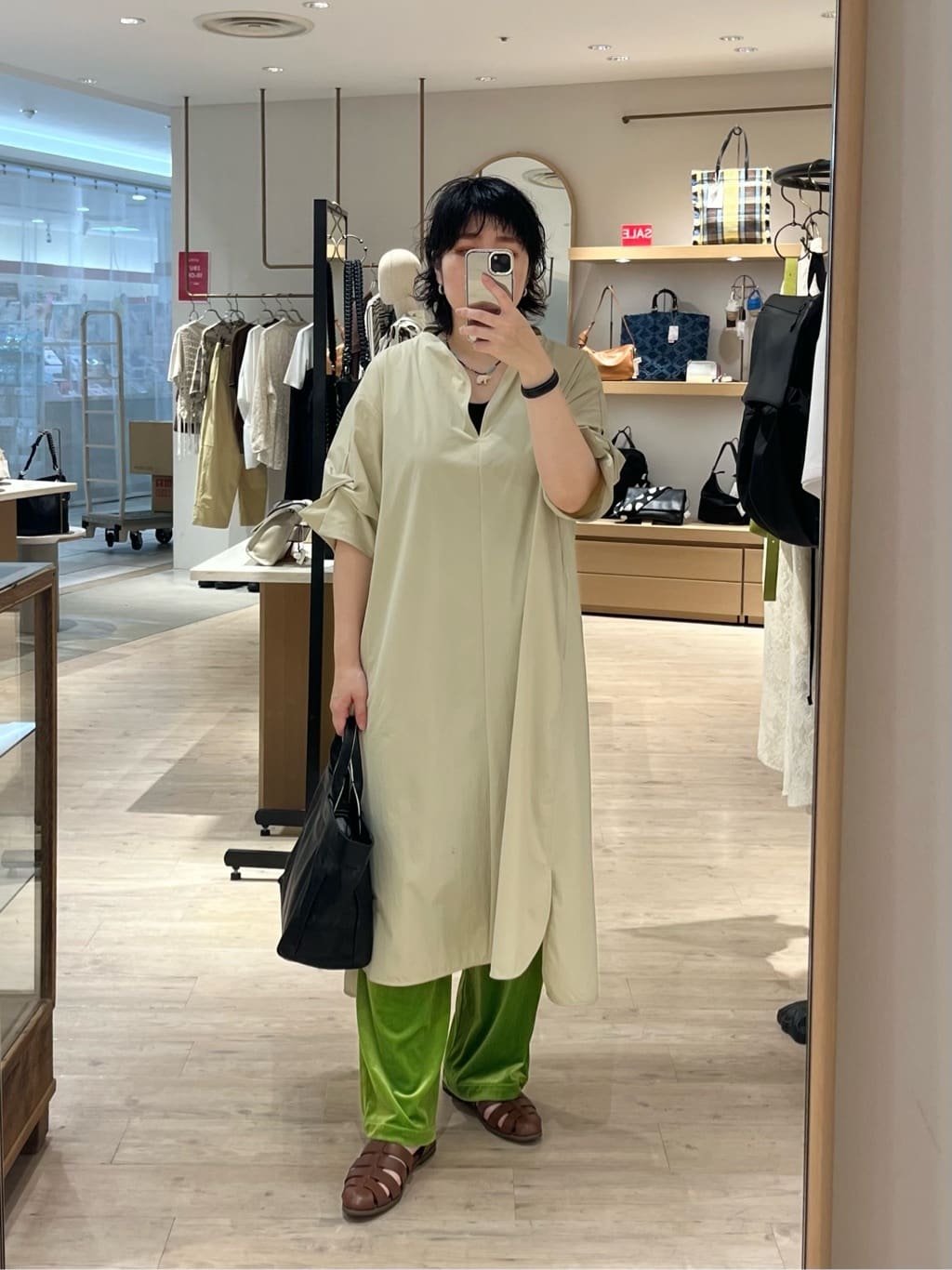 ear PAPILLONNERのハートネック袖タックワンピース【SUM1 STYLE】を使ったコーディネートを紹介します。｜Rakuten Fashion(楽天ファッション／旧楽天ブランドアベニュー)7350822