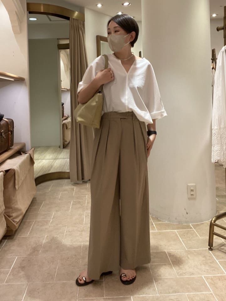 GALLARDAGALANTEの【ミニマルで万能!】ネックカフを使ったコーディネートを紹介します。｜Rakuten Fashion(楽天ファッション／旧楽天ブランドアベニュー)7354226