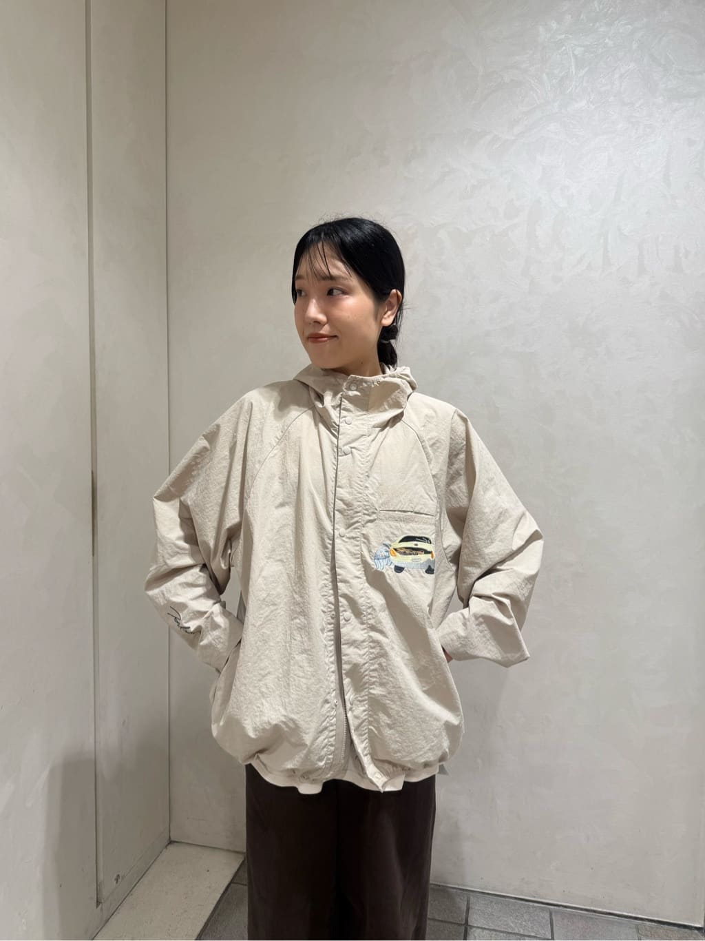 ear PAPILLONNERの【Takuro Matsui×ear】コラボウインドブレーカーを使ったコーディネートを紹介します。｜Rakuten Fashion(楽天ファッション／旧楽天ブランドアベニュー)7354792