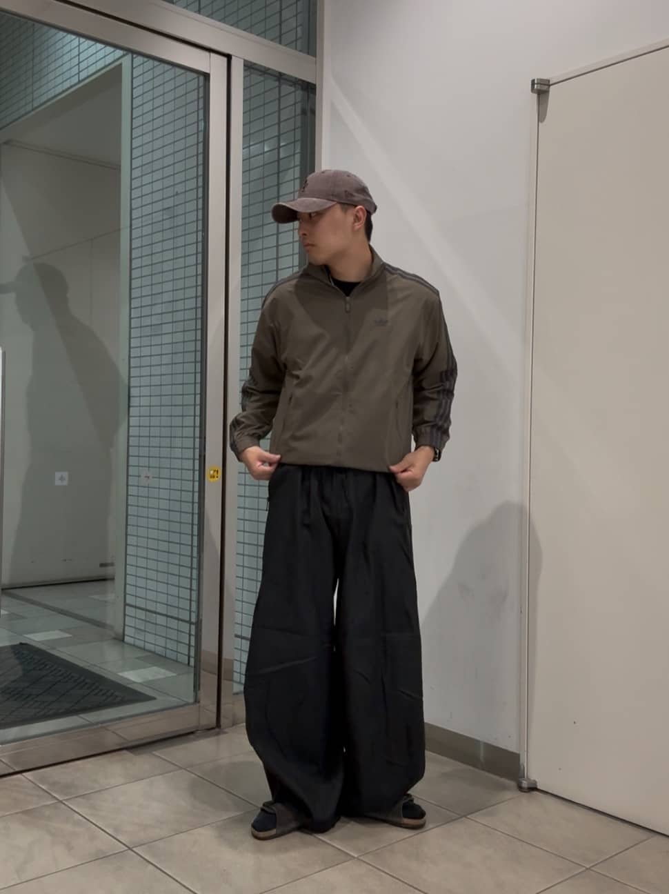 FREAK’S STOREのNEW ERA 別注 920 ACIDWASH CAP/9TWENTY 26AWを使ったコーディネートを紹介します。｜Rakuten Fashion(楽天ファッション／旧楽天ブランドアベニュー)7356006