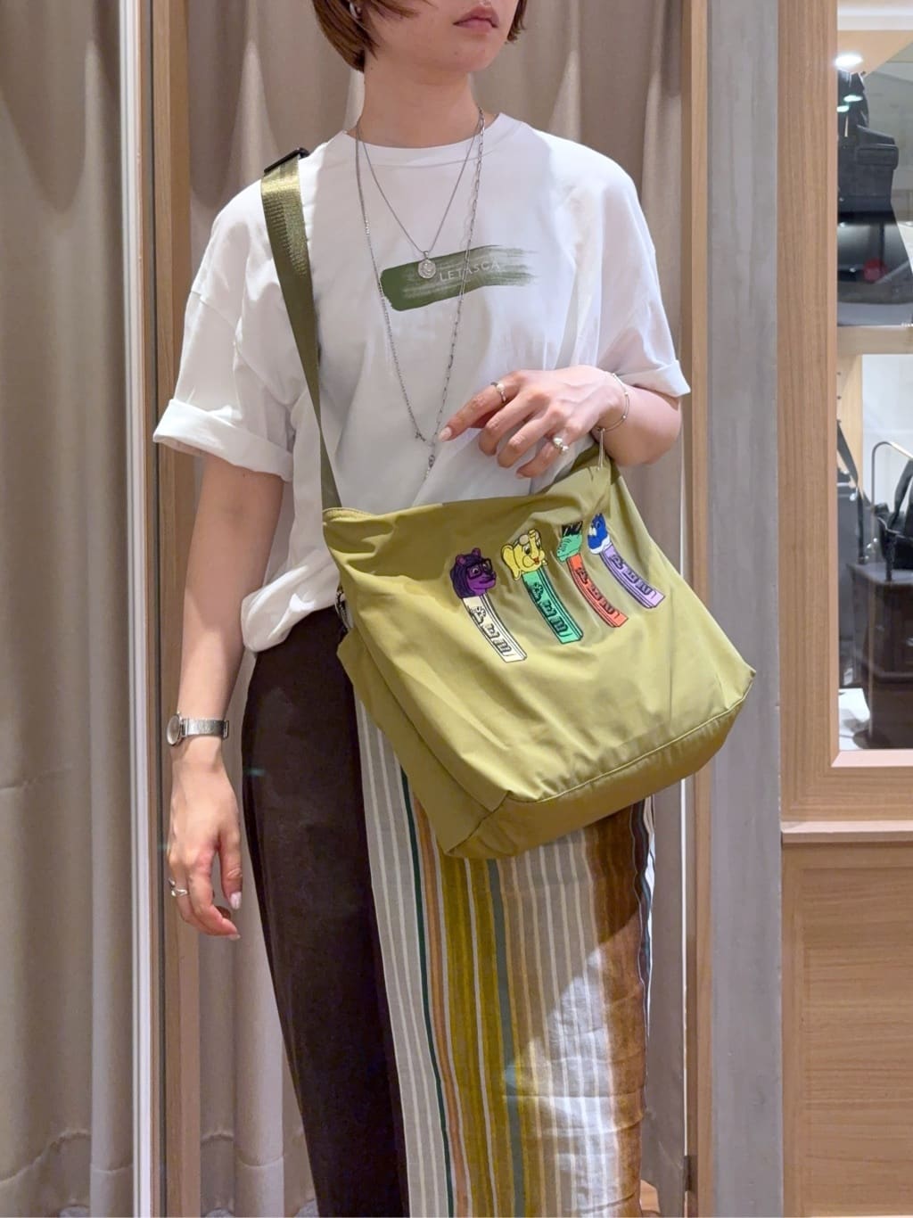 ear PAPILLONNERの【PEZ(ペッツ)×ear】クロスショルダーバッグを使ったコーディネートを紹介します。｜Rakuten Fashion(楽天ファッション／旧楽天ブランドアベニュー)7356502