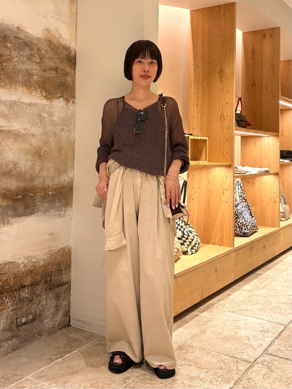 GALLARDAGALANTEのレイヤードメッシュニットを使ったコーディネートを紹介します。｜Rakuten Fashion(楽天ファッション／旧楽天ブランドアベニュー)7355571