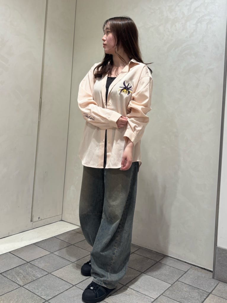 ear PAPILLONNERの【Takuro Matsui×ear】コラボシャツ《撥水/UV加工あり》を使ったコーディネートを紹介します。｜Rakuten Fashion(楽天ファッション／旧楽天ブランドアベニュー)7358529