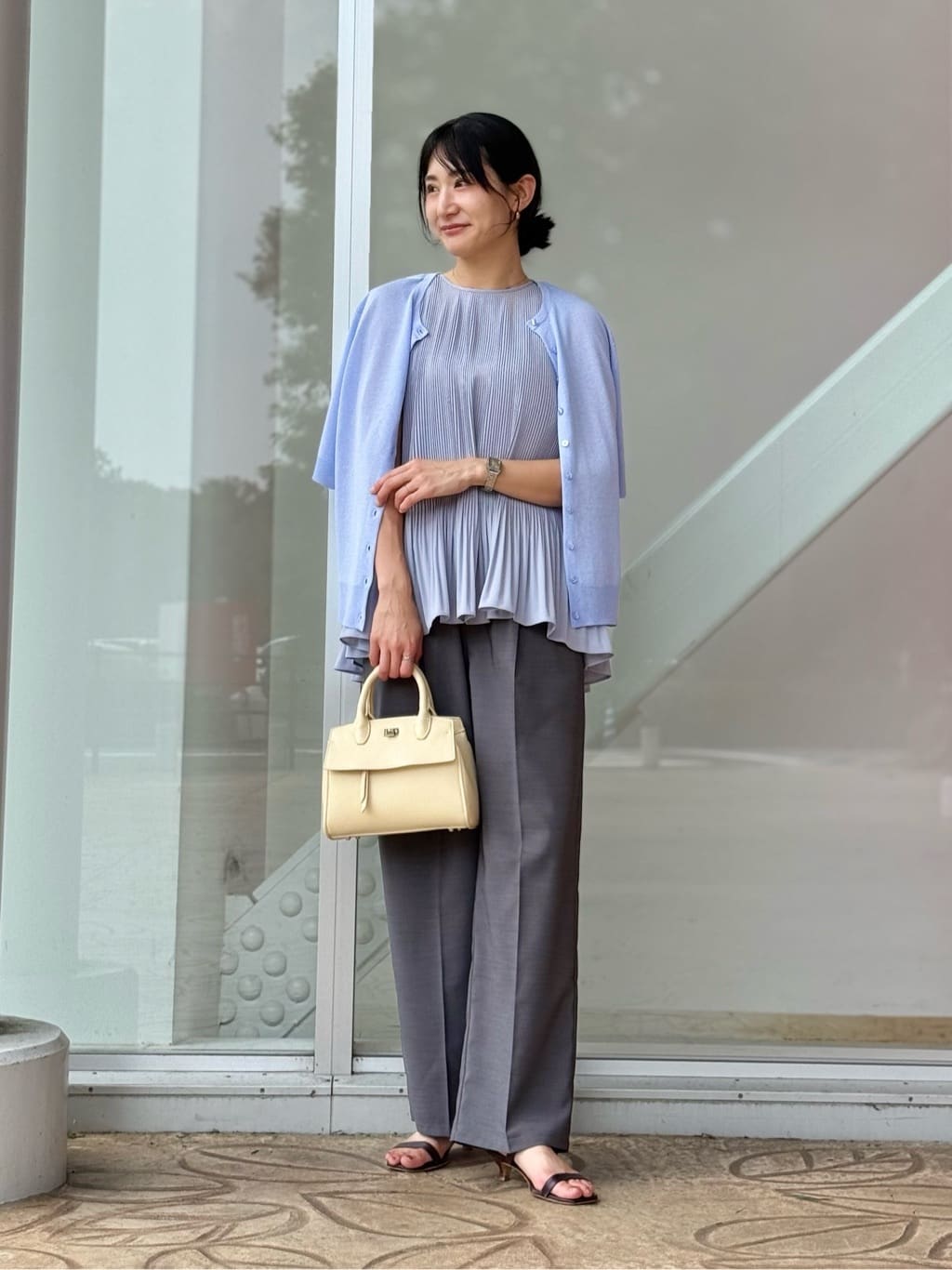 UNITED ARROWS LTD. OUTLET | プリーツ フレア ノースリーブブラウス