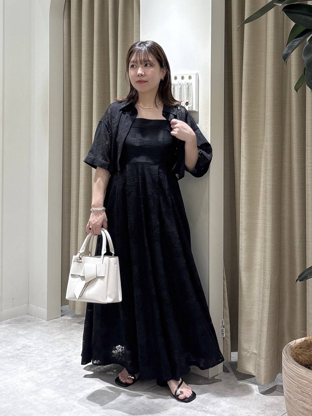 mysty womanのレースキャミワンピ半袖シャツセットを使ったコーディネートを紹介します。｜Rakuten Fashion(楽天ファッション／旧楽天ブランドアベニュー)7361478