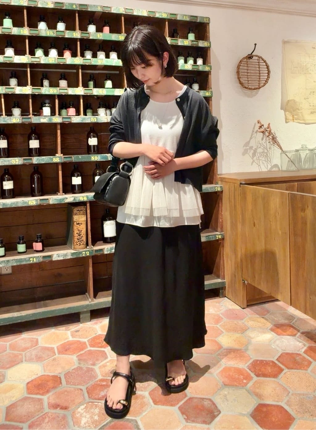 BEARDSLEY | レザーボディバッグ《本革》 | Rakuten Fashion(楽天
