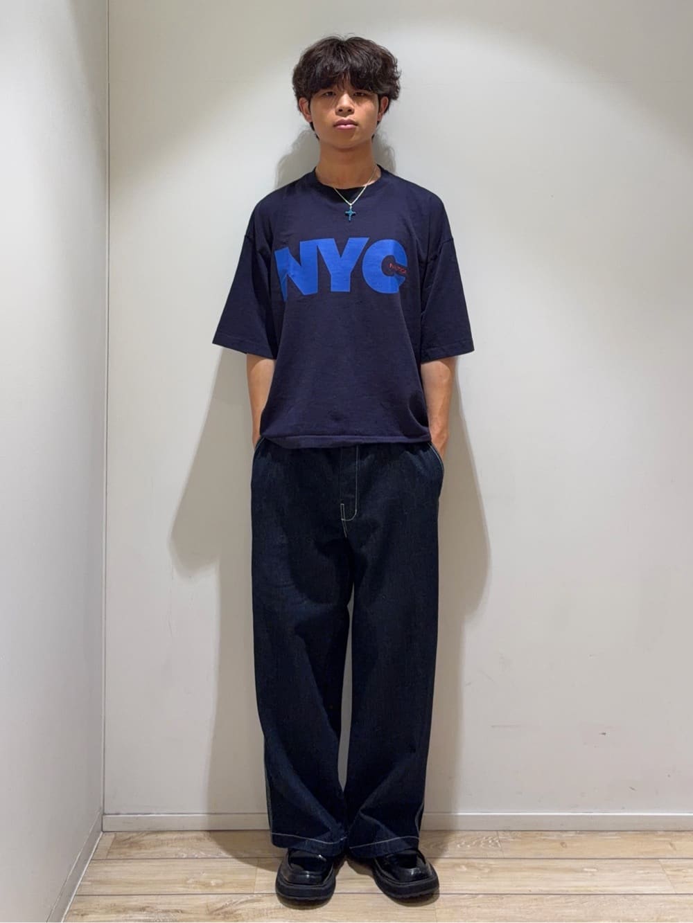 FREAK’S STOREのMade in U.S.A ヘビーウェイト オーバーサイズ クルーネック プリントTシャツ type 3を使ったコーディネートを紹介します。｜Rakuten Fashion(楽天ファッション／旧楽天ブランドアベニュー)7365903