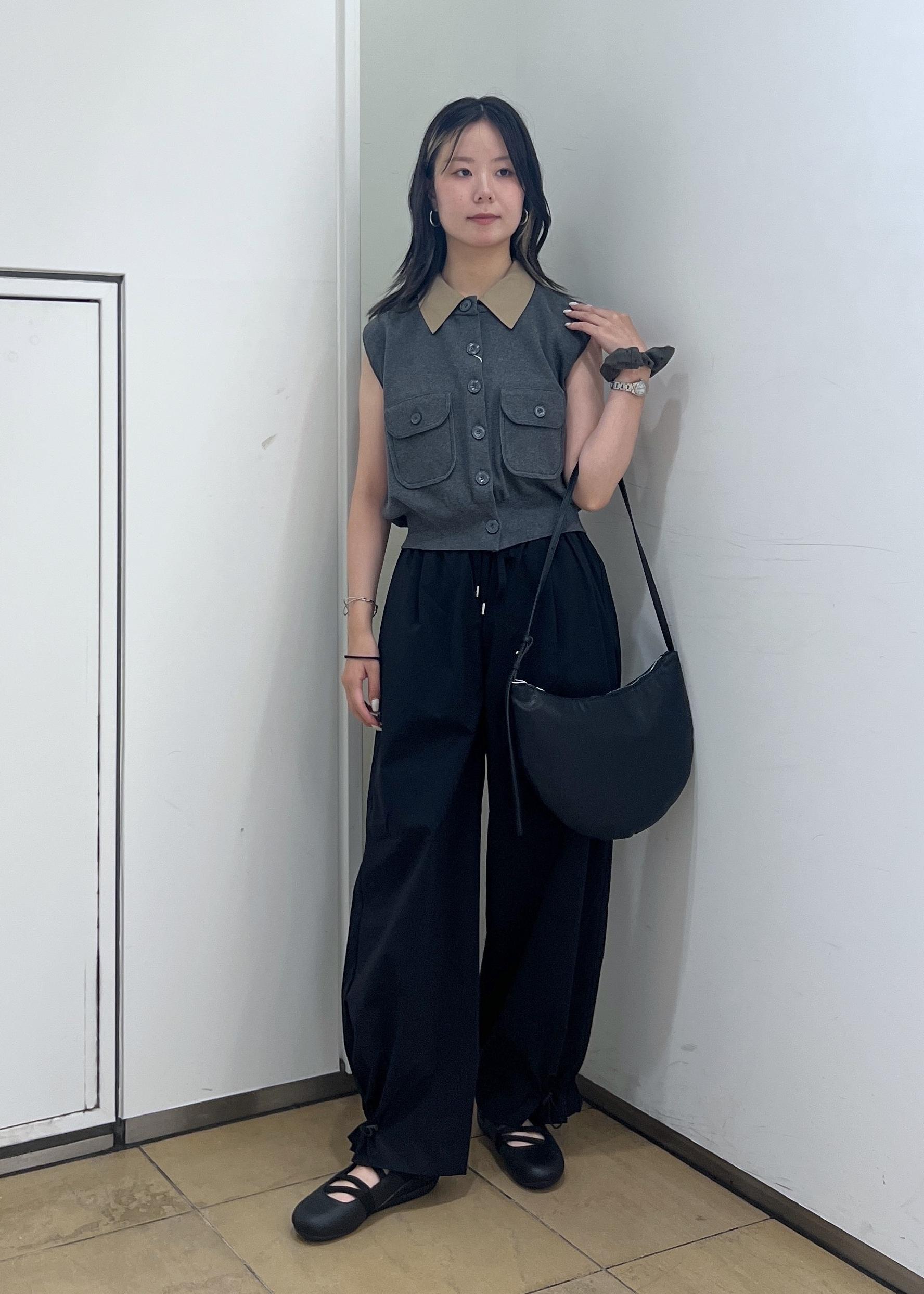 ADAM ET ROPE' | カラー付きポケットニットジレ | Rakuten Fashion