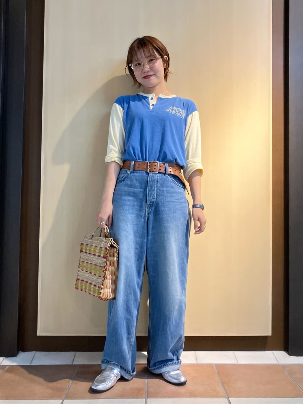 FREAK’S STOREのヘンリーネック フットボール ロゴTシャツを使ったコーディネートを紹介します。｜Rakuten Fashion(楽天ファッション／旧楽天ブランドアベニュー)7381280