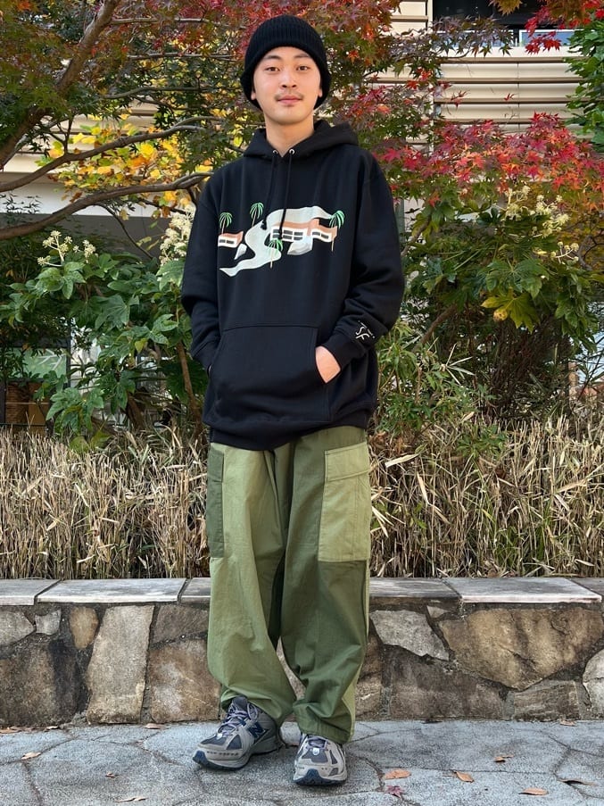 FREAK’S STOREの別注 6POCKET PANTSを使ったコーディネートを紹介します。｜Rakuten Fashion(楽天ファッション／旧楽天ブランドアベニュー)7383800