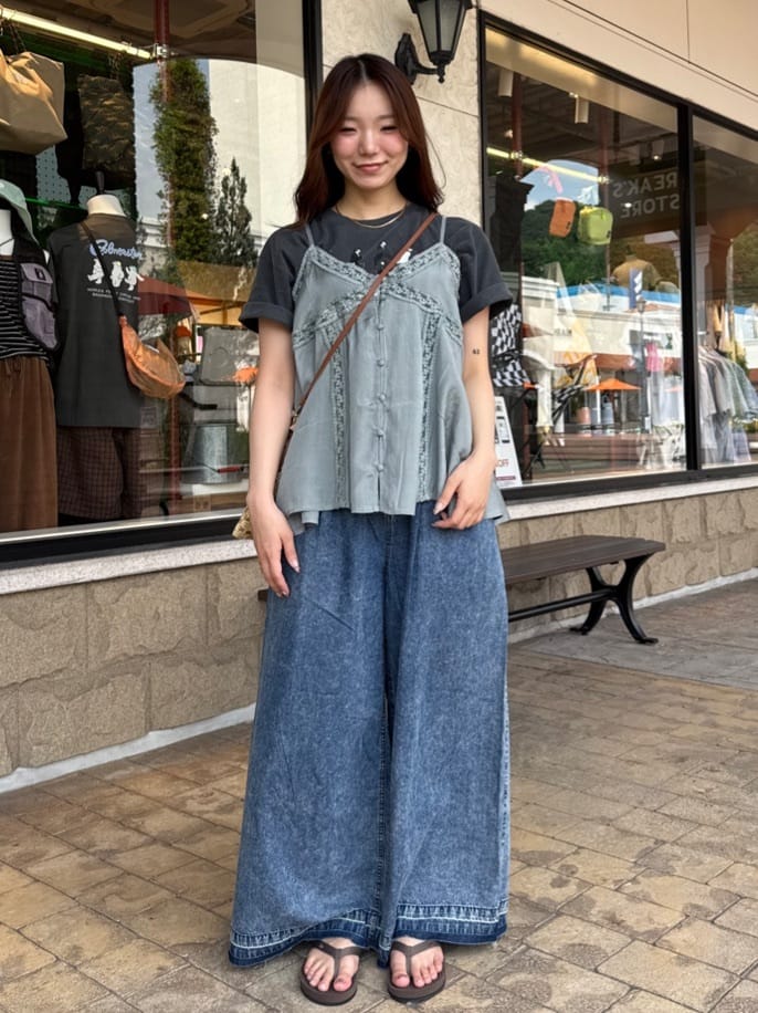 FREAK’S STOREのとろみ ワイドデニムパンツ/2サイズ展開/全3色を使ったコーディネートを紹介します。｜Rakuten Fashion(楽天ファッション／旧楽天ブランドアベニュー)7439371