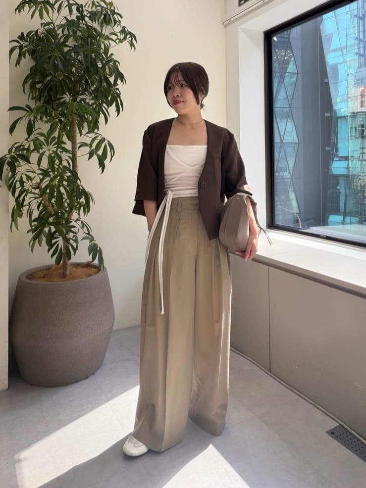GALLARDAGALANTEのダブルタックパンツを使ったコーディネートを紹介します。｜Rakuten Fashion(楽天ファッション／旧楽天ブランドアベニュー)7440742