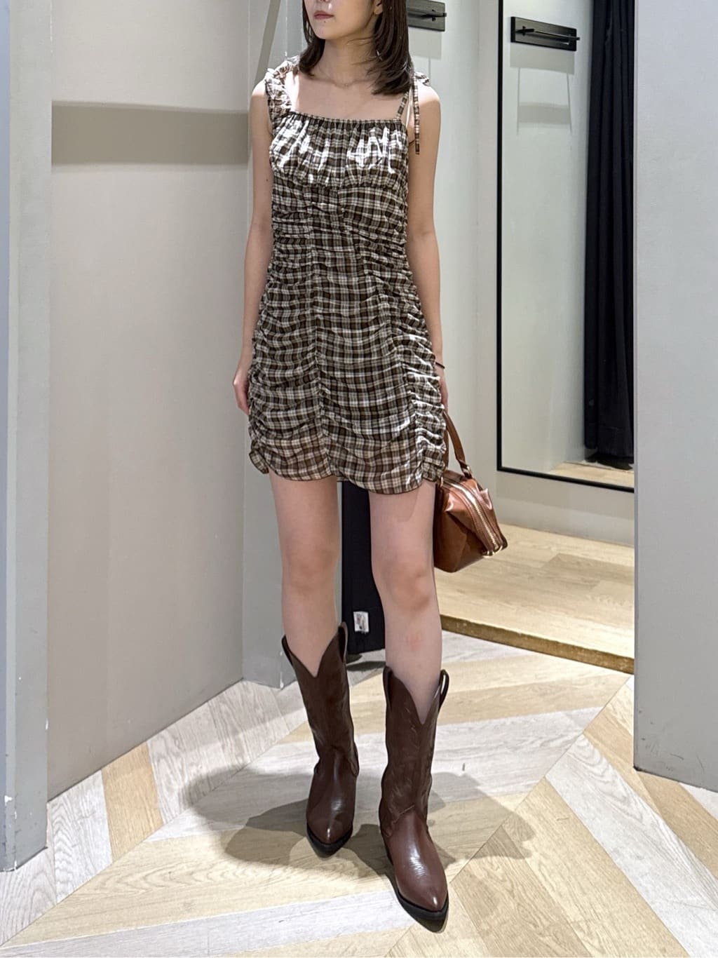 moussy | ASYMMETRY GATHER MINI ドレス | Rakuten Fashion(楽天