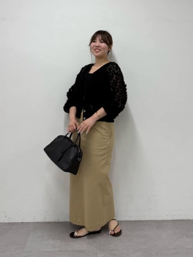 GALLARDAGALANTEの【前後2WAY】フラワーシアーカーディガンを使ったコーディネートを紹介します。｜Rakuten Fashion(楽天ファッション／旧楽天ブランドアベニュー)7260982