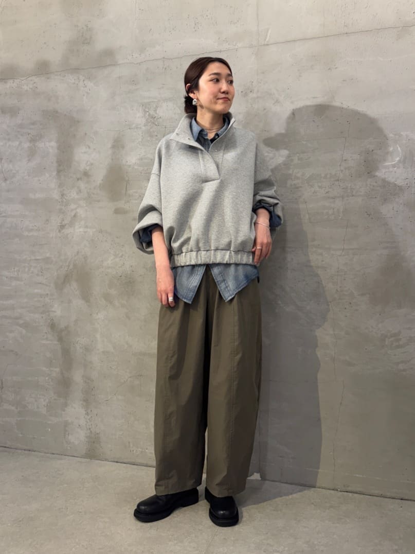 BEARDSLEY | スタンドカラーダンボールプルオーバー | Rakuten Fashion