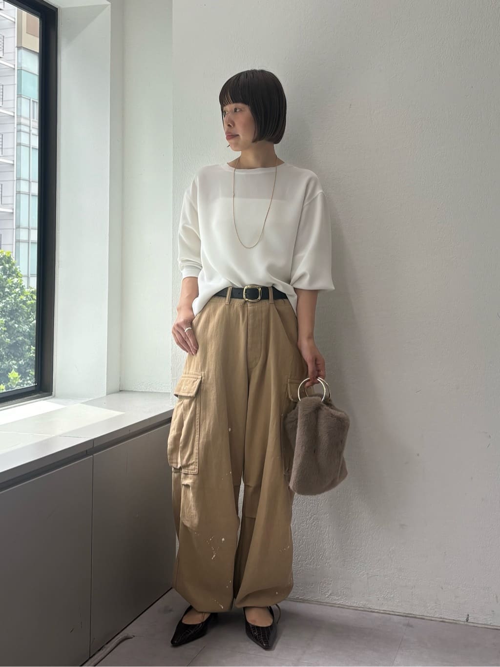 GALLARDAGALANTEのバックスリットブラウスTeeを使ったコーディネート 