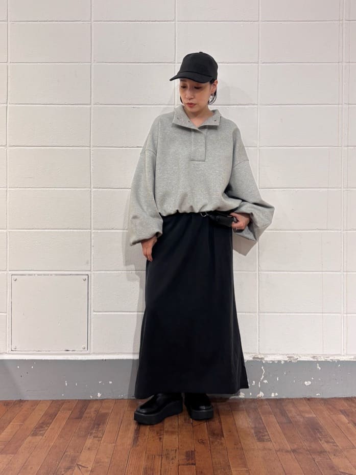 BEARDSLEY | スタンドカラーダンボールプルオーバー | Rakuten Fashion