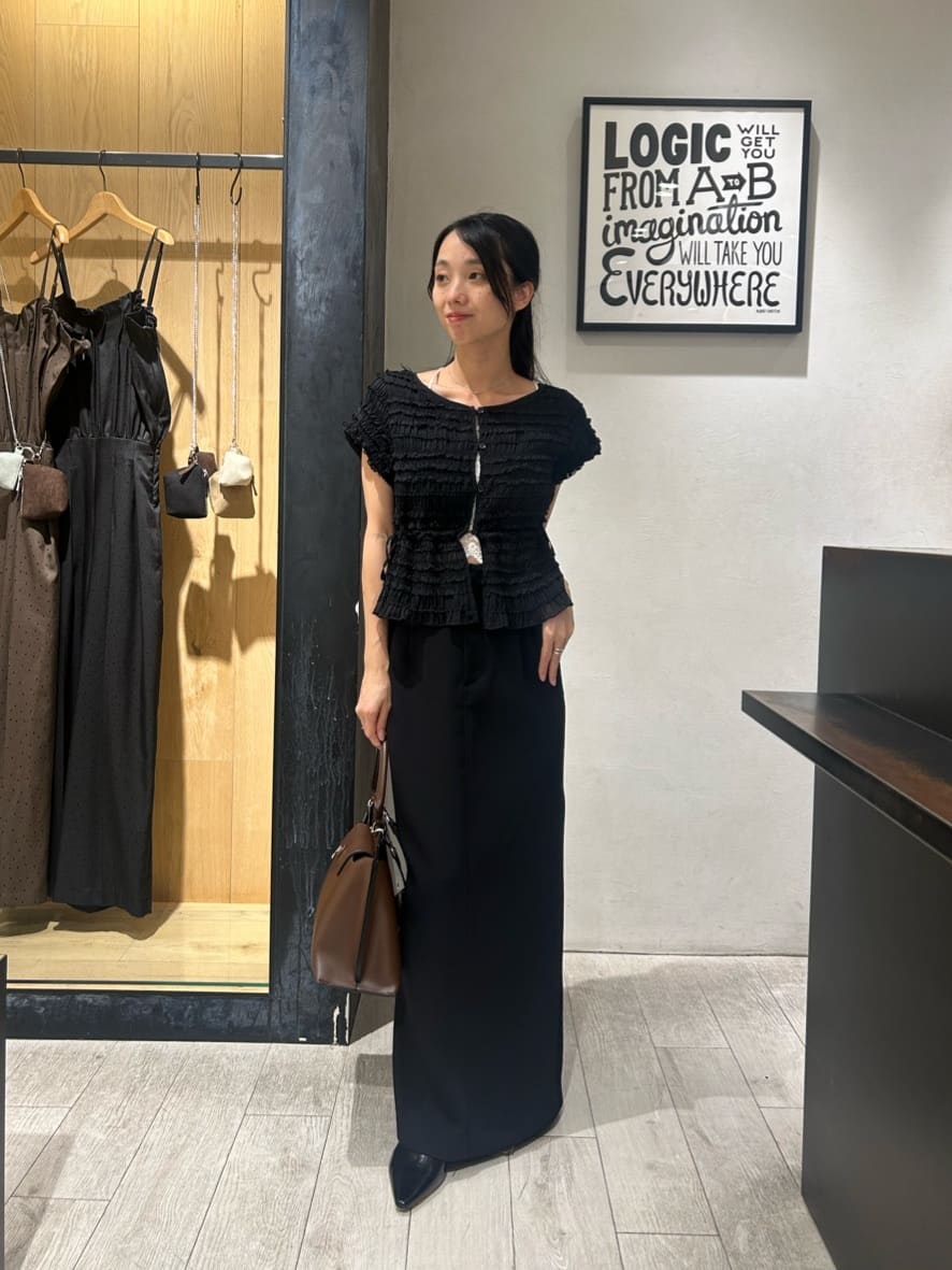 CAPRICIEUX LE'MAGE | サイドリボンシャーリングブラウス | Rakuten