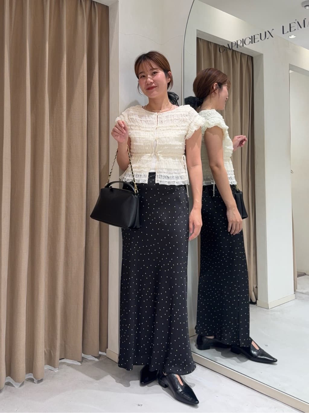 CAPRICIEUX LE'MAGE | サイドリボンシャーリングブラウス | Rakuten