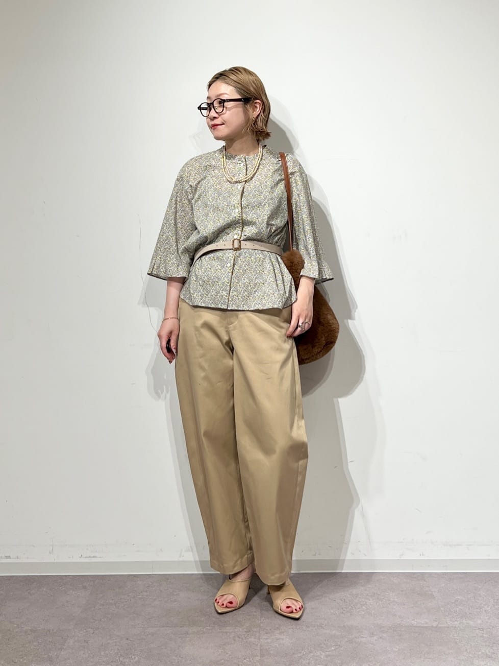 human woman | ◇リバティプリントブラウス | Rakuten Fashion(楽天