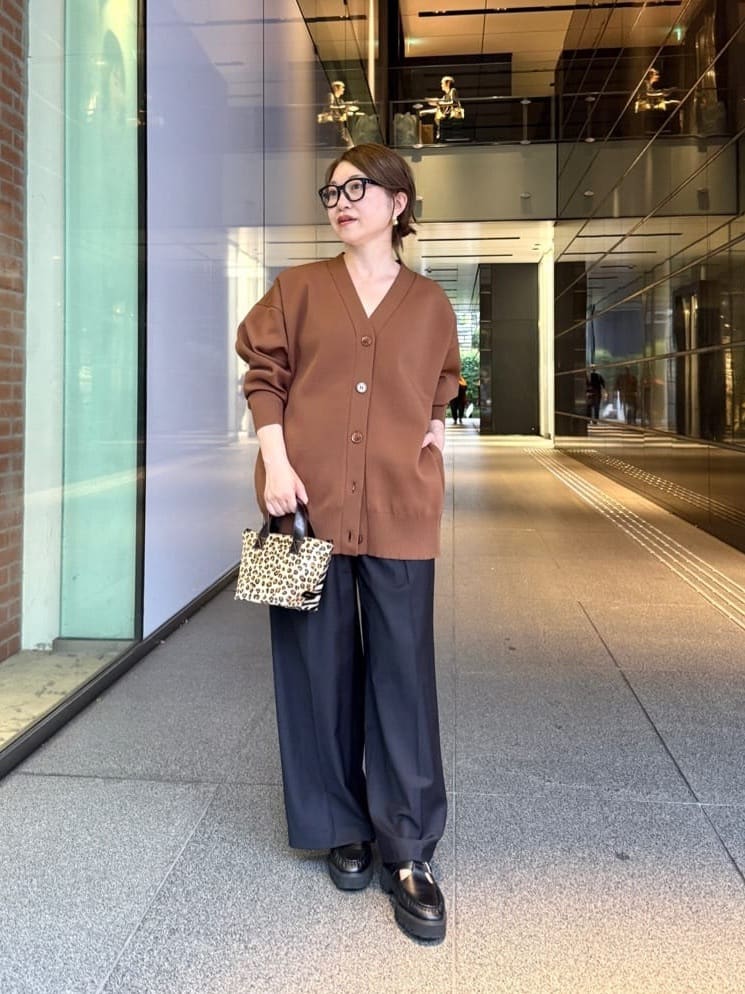 Whim Gazette | 【Hoaw.】Tストラップローファー | Rakuten Fashion