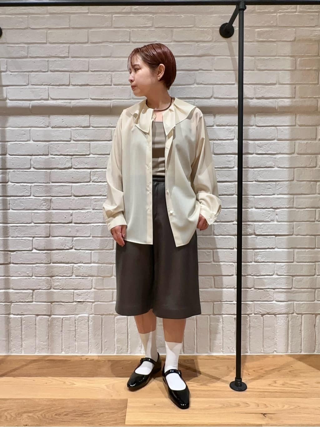 とあ　ユナイテッドアローズ　レザーハーフパンツ レザーライク ハーフパンツ