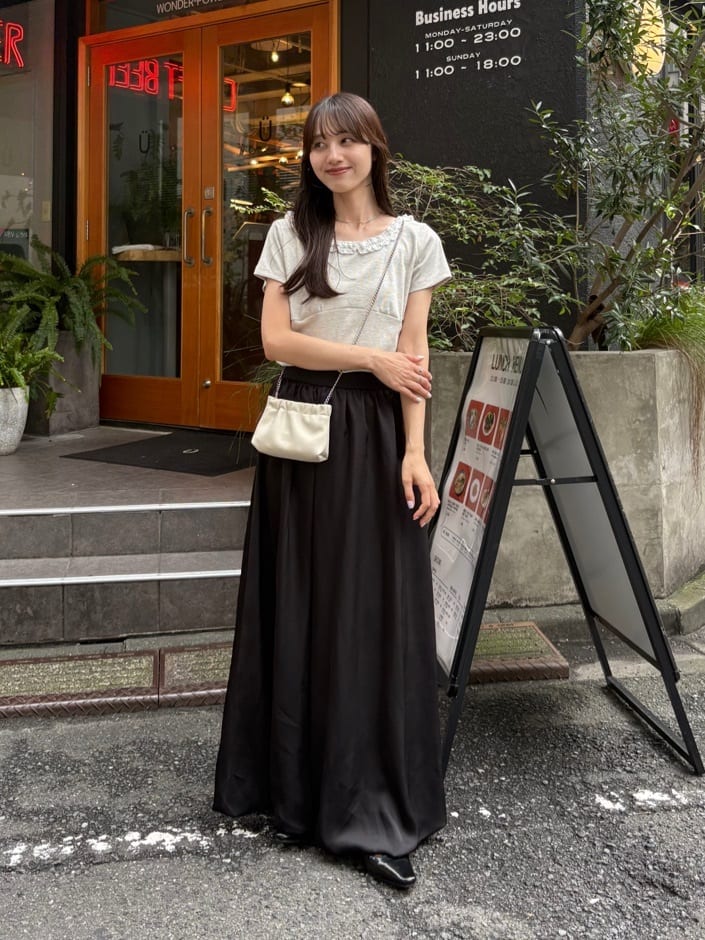 CAPRICIEUX LE'MAGE | フリルネックリブT | Rakuten Fashion(楽天
