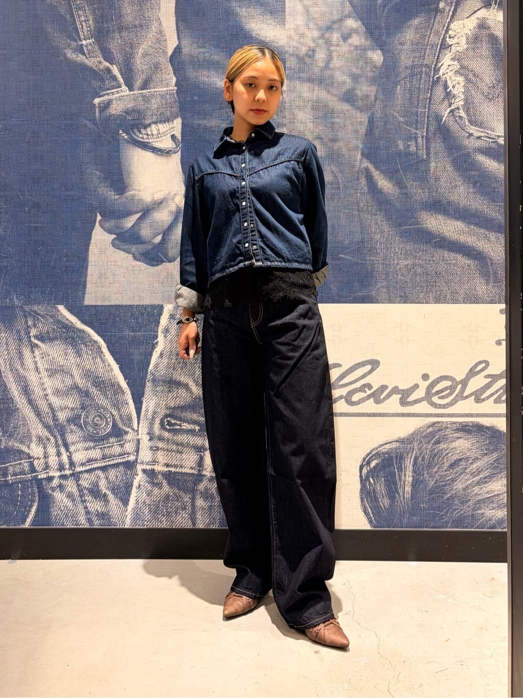 Levi's | BLUETAB(TM) DROP バレルジーンズ ダークインディゴ