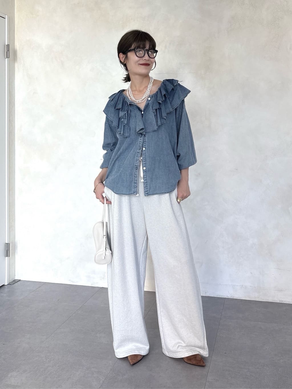 DOUDOU | ライトデニムフリルブラウス | Rakuten Fashion(楽天