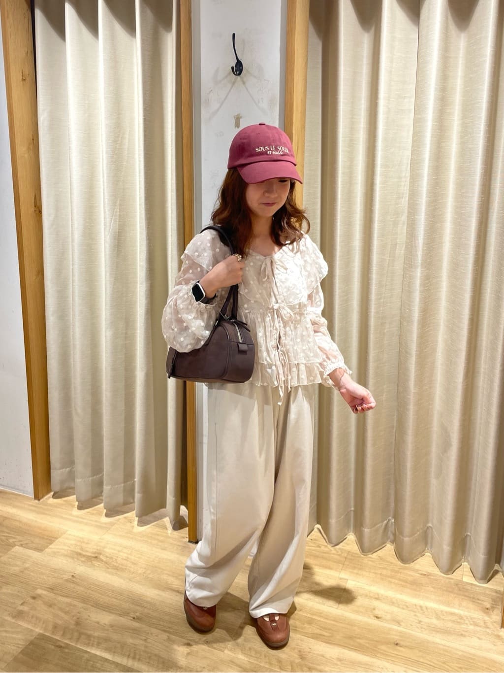 ローズティアラ46 ◾️タグなし未使用　リボン装飾 ブラウス ホワイト Discoat | 小花柄前リボンラッフルブラウス | Rakuten Fashion(楽天