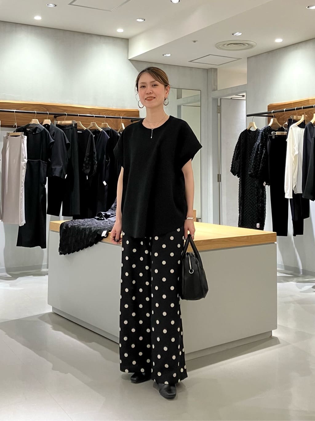 BEARDSLEY | ゆったりニットプルオーバー | Rakuten Fashion(楽天