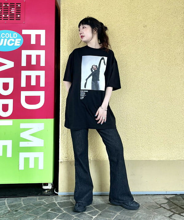 BEAMS OUTLET | 【別注】Kevin Cummins /「Bjork」Photo T 2 | Rakuten
