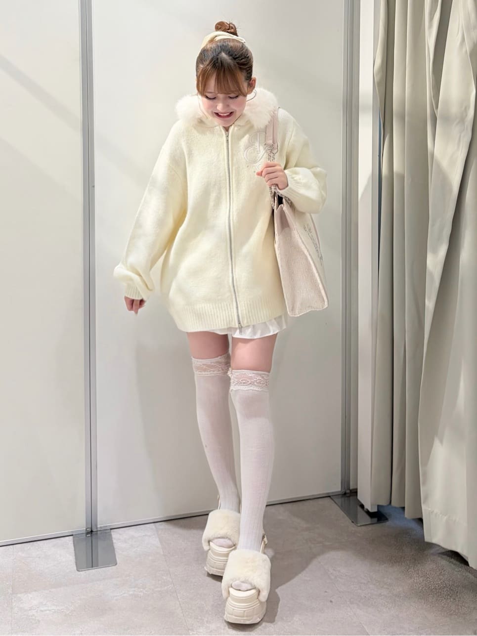 one after another NICE CLAUP | フェイクファー厚底サンダル